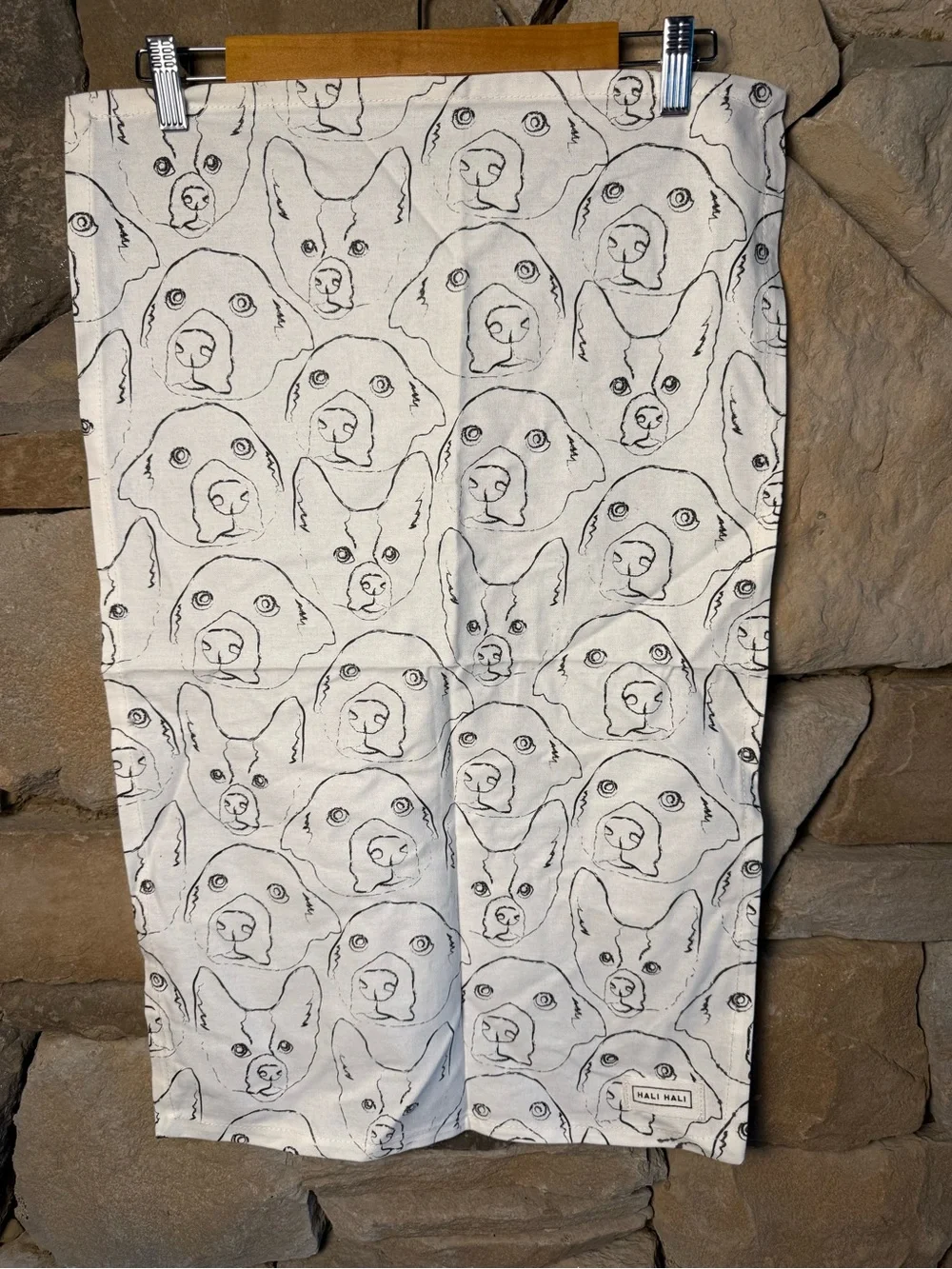 New🌟Anthropologie-Doggie Dish Towel  - White with Black Sketches